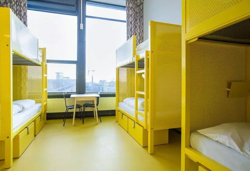 Wow Hostel Amsterdam