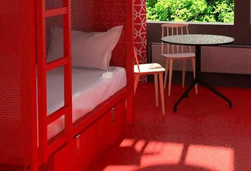 Wow Hostel Amsterdam