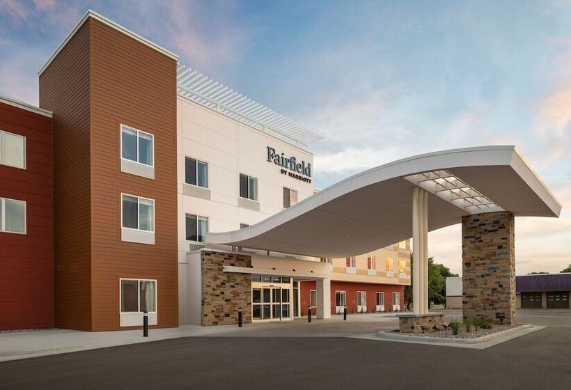בית מלון כפרי Fairfield By Marriott Inn & Suites Yankton