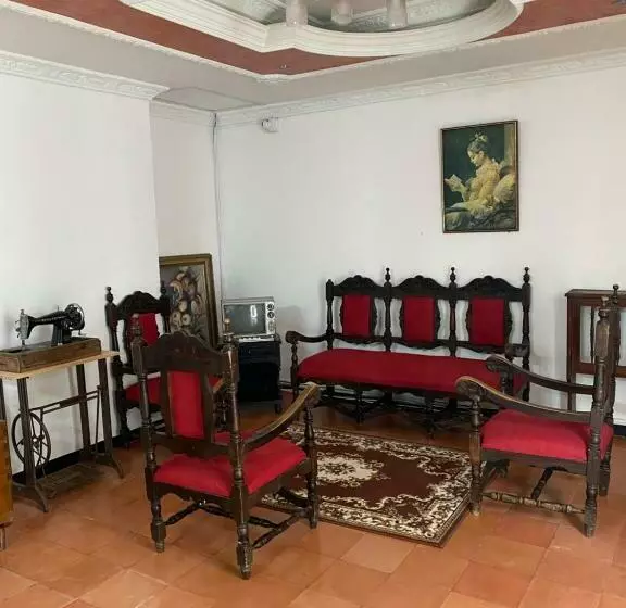 پانسیون La Casona Hostal