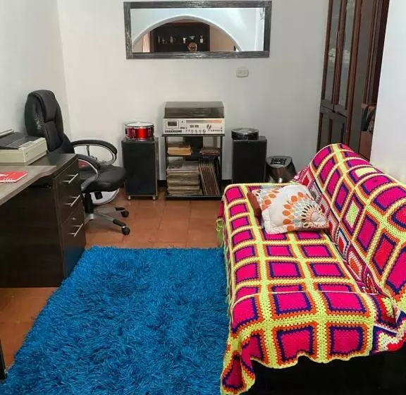 پانسیون La Casona Hostal