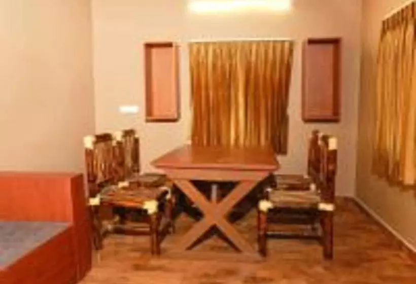 Hotelli Selvamathi Farm Resorts