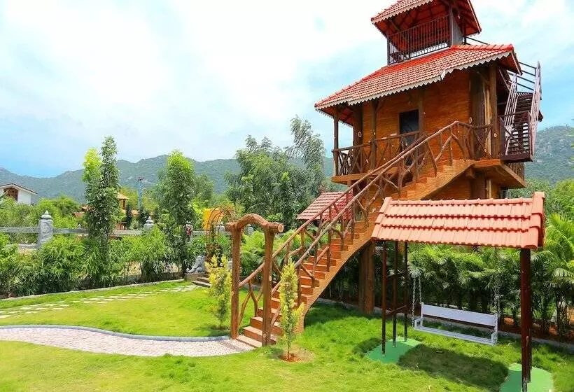 Hotelli Selvamathi Farm Resorts
