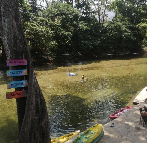 펜션 Hostal La Macarena