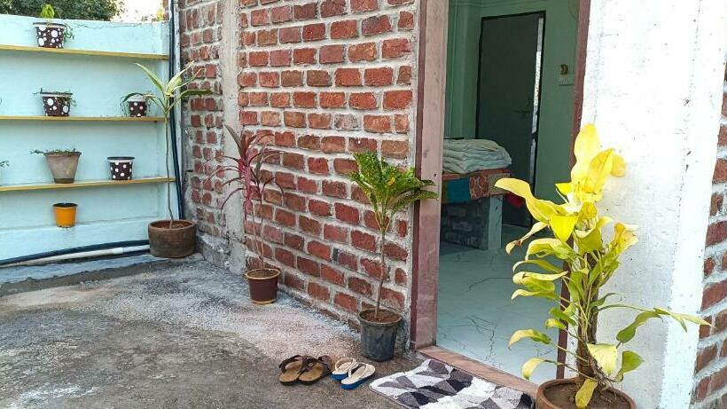 Hotel Abhayanand Agro Tourism Center