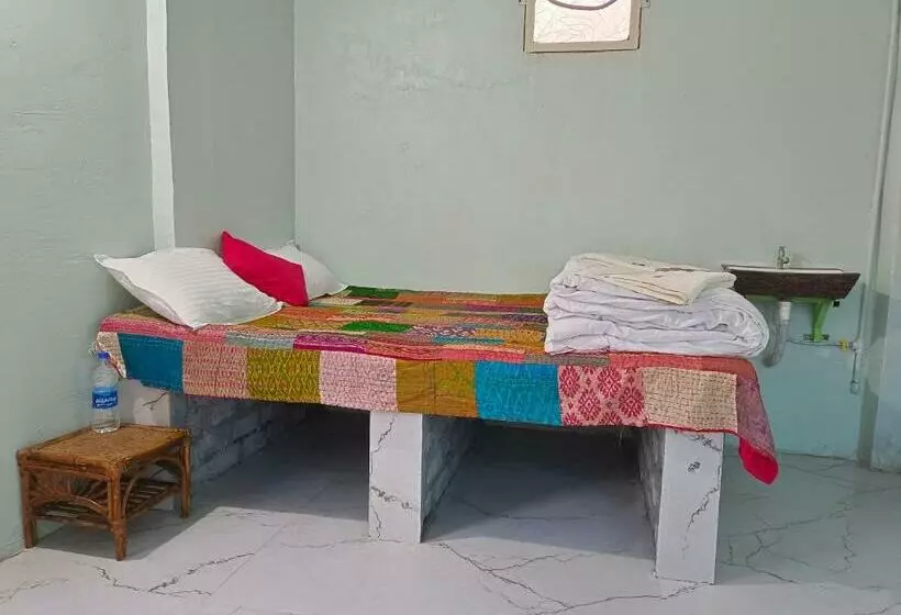 Hotelli Abhayanand Agro Tourism Center