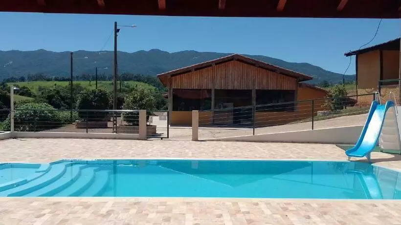 ホテル Pousada Quinzitão   O Seu Local De Descanso!