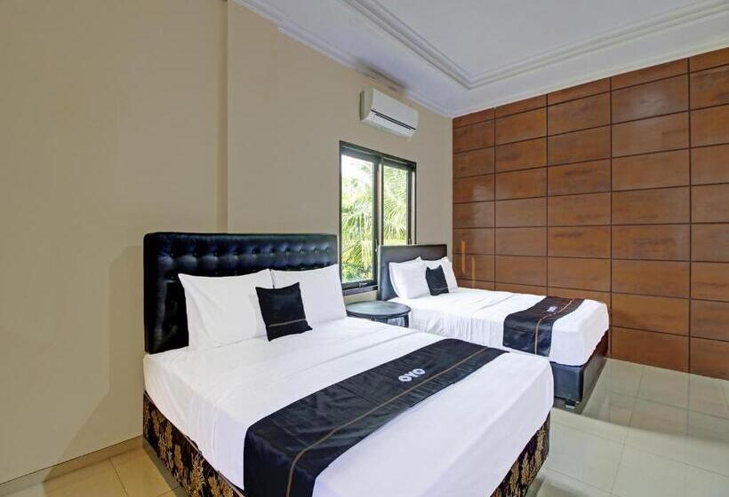 Отель Collection O 91666 Meyli Guesthouse