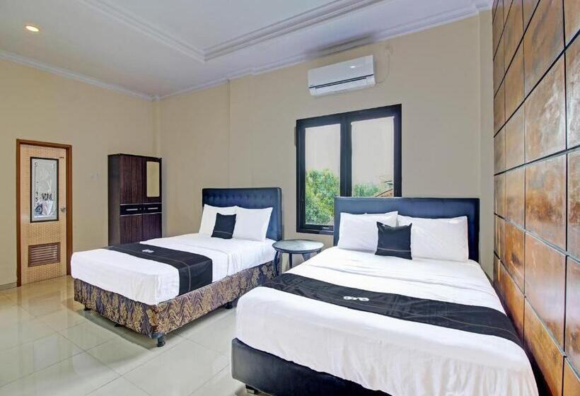 Отель Collection O 91666 Meyli Guesthouse