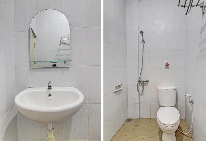 Отель Collection O 91666 Meyli Guesthouse