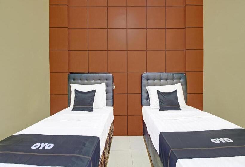 Отель Collection O 91666 Meyli Guesthouse