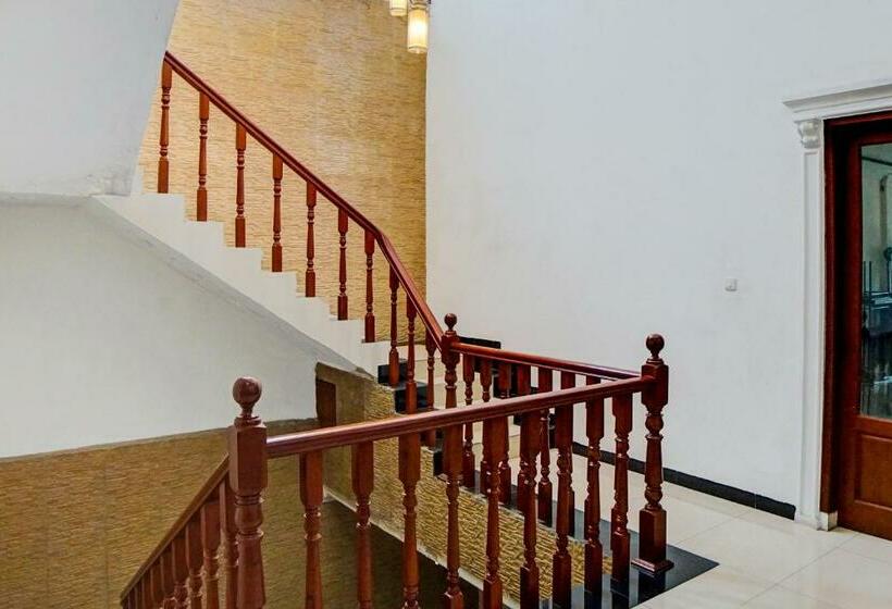 ホテル Jr Residence Syariah Near Jalan Setiabudi Medan Redpartner