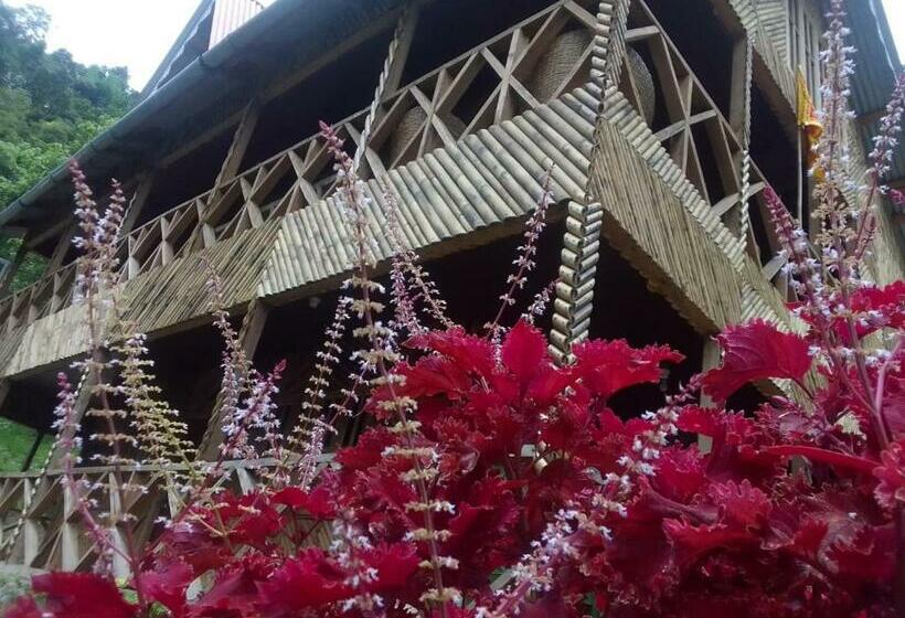 فندق Kasturi Farmstay By Stayapart