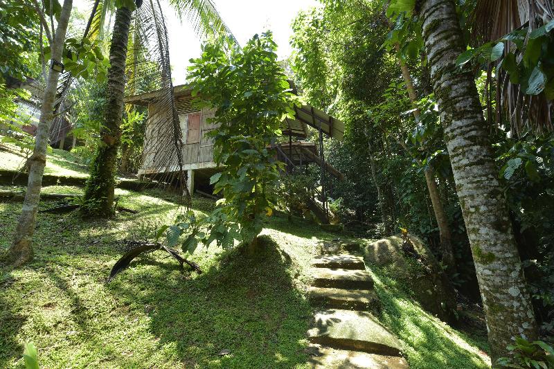 בית מלון כפרי Oyo 90630 Mat Leon Village