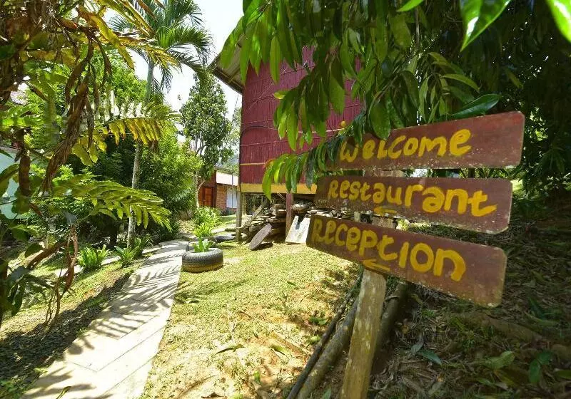 ホテル Oyo 90630 Mat Leon Village