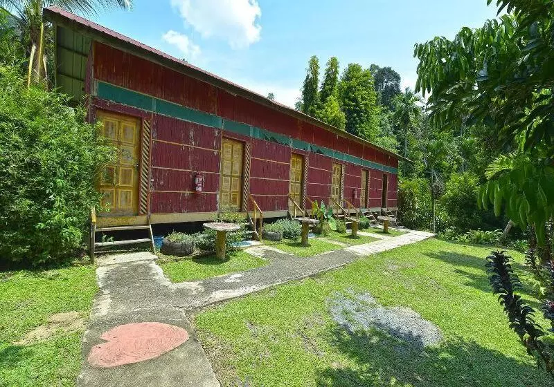 ホテル Oyo 90630 Mat Leon Village