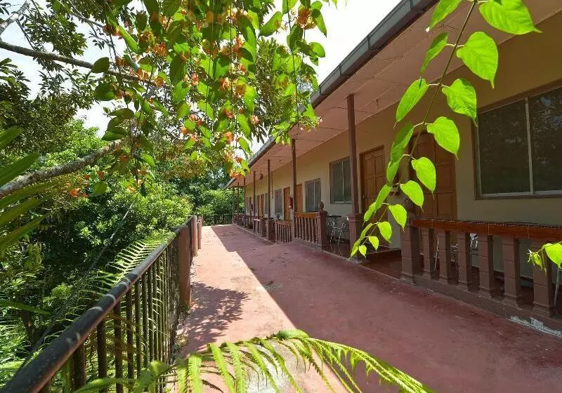 ホテル Oyo 90630 Mat Leon Village