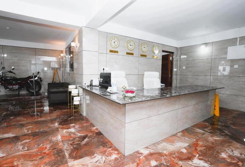 هتل The Relyn Suite