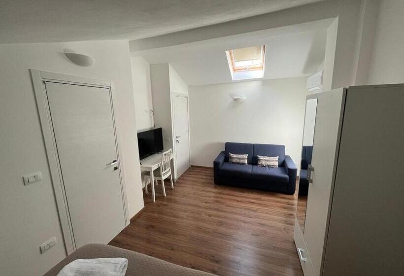 پانسیون Guest House All 83