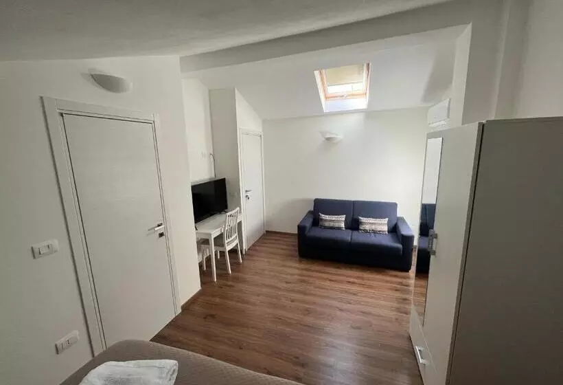 پانسیون Guest House All 83