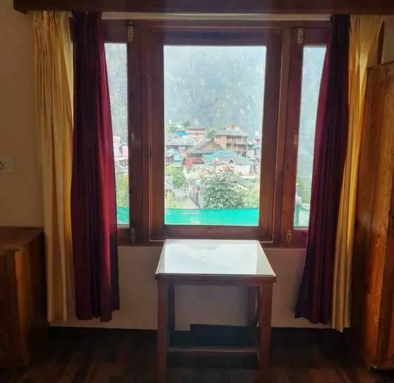 ペンション High Spirits Homestay And Cafe, Matuera Village, Parvati Valley