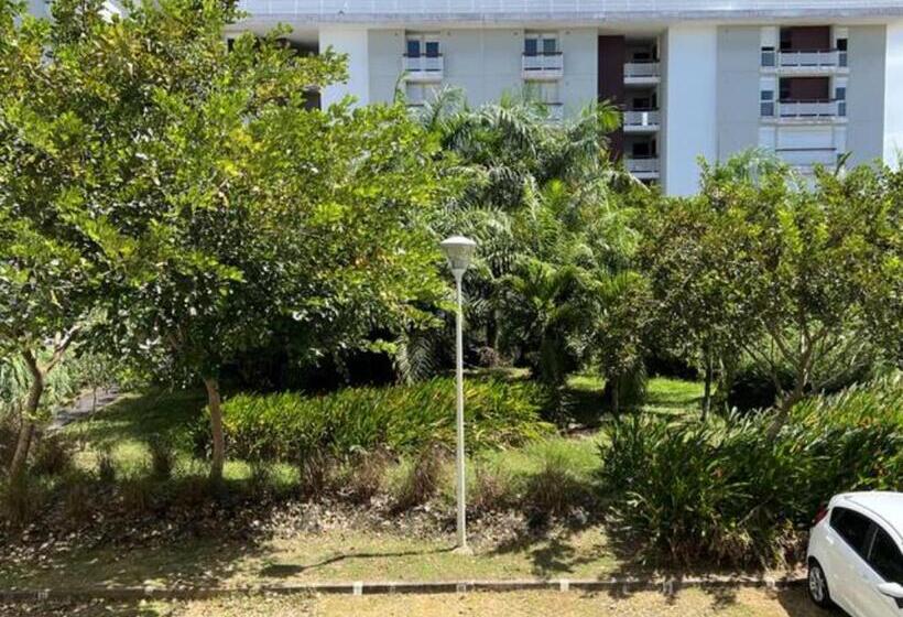 تختخواب و صبحانه Belle Chambre Chez Habitant