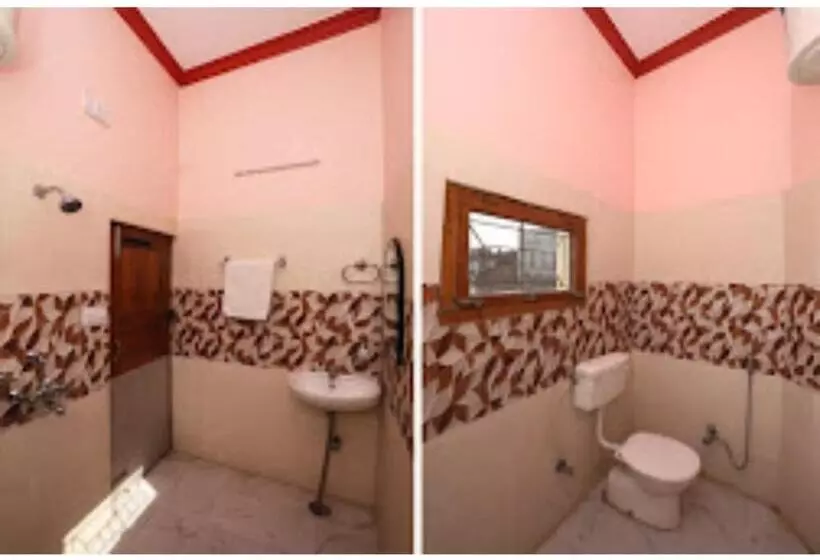 هتل Chaitdeep Palace, Gorakhpur