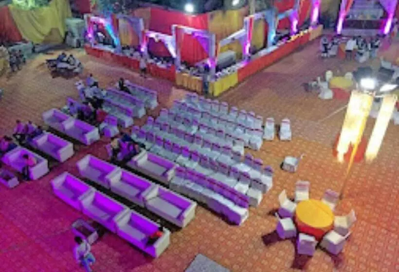 هتل Chaitdeep Palace, Gorakhpur