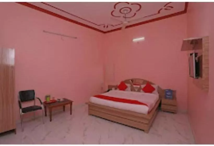 هتل Chaitdeep Palace, Gorakhpur