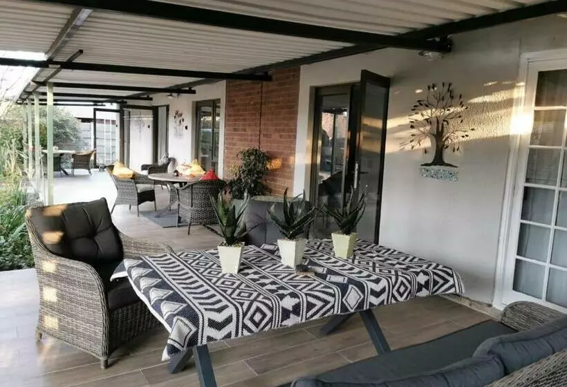 Majatalo 19th On Bloekom Guesthouse