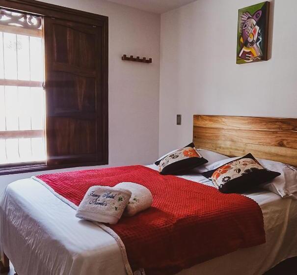 Pension Famy Hostal Nardo S