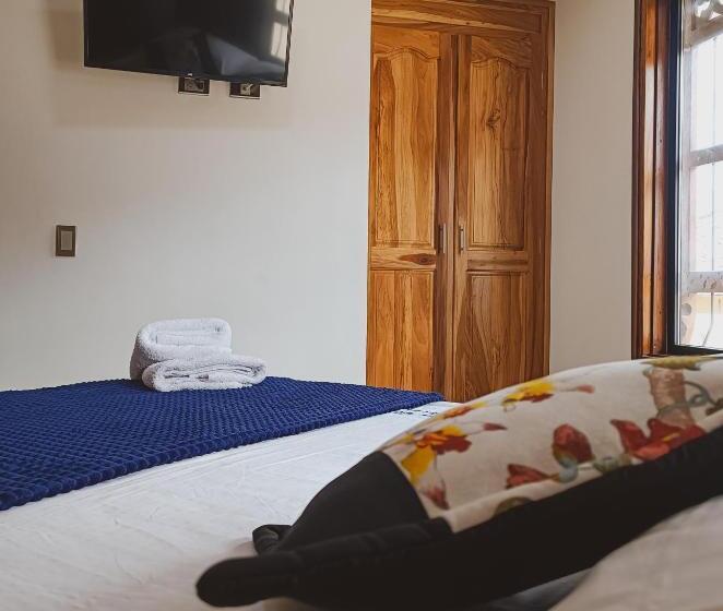 Pension Famy Hostal Nardo S