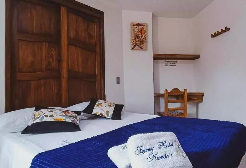 ペンション Famy Hostal Nardo S