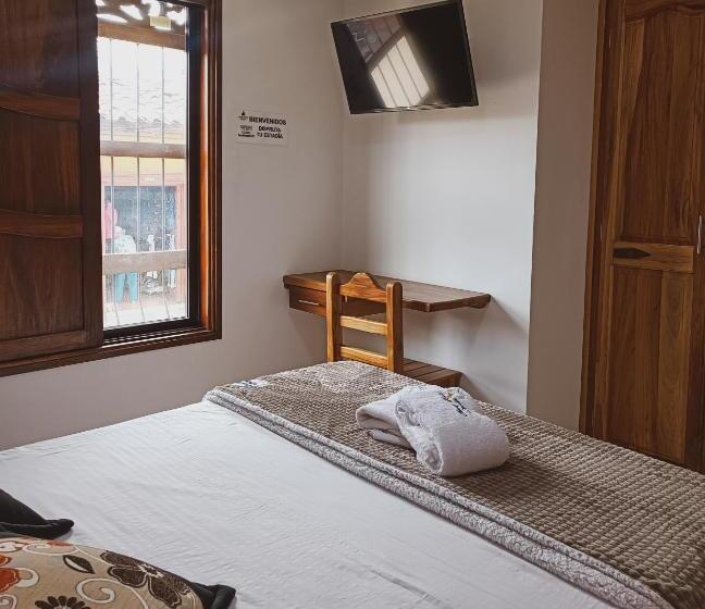 Pension Famy Hostal Nardo S