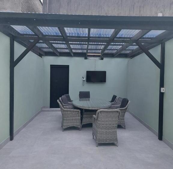 پانسیون Tribeca Stay