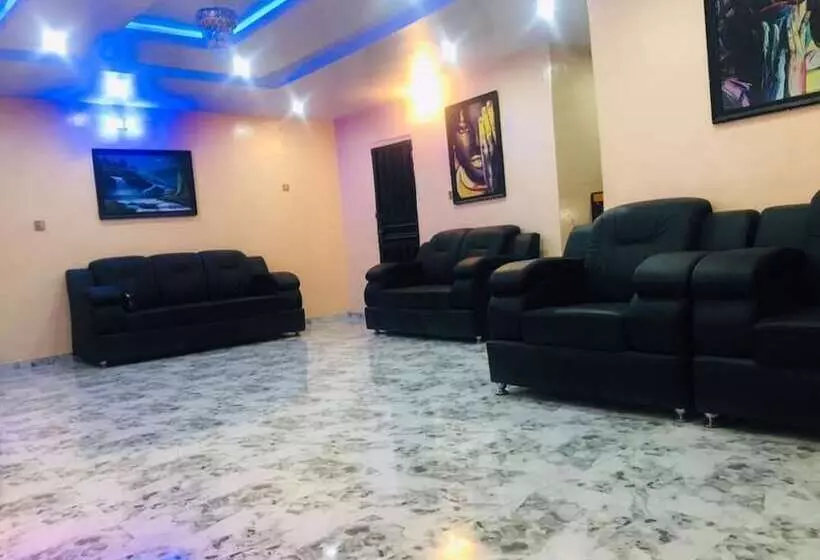 پانسیون Umbrella Properties Eleyele Ibadan