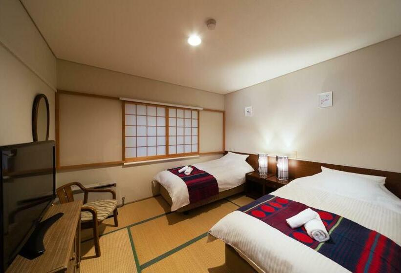 هاستل Luna Lodge