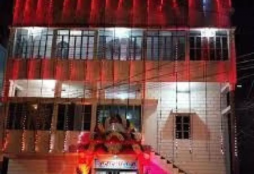 Hotelli Jarasandh Lodge, Sasaram