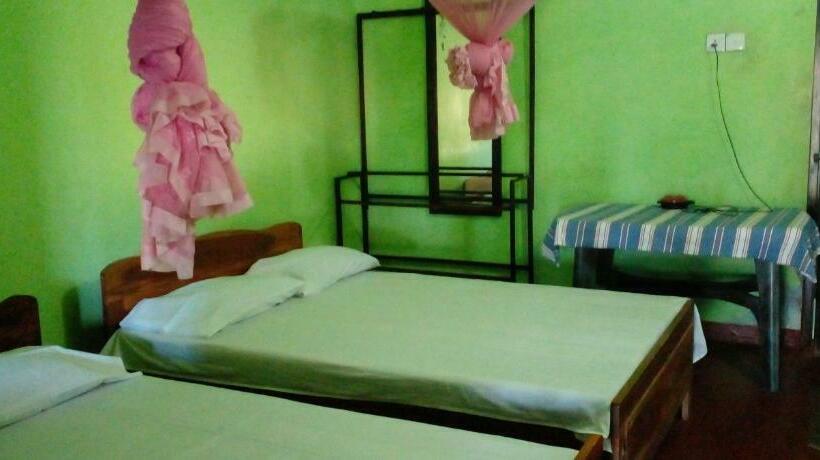 Pension Uditha Holiday Resort