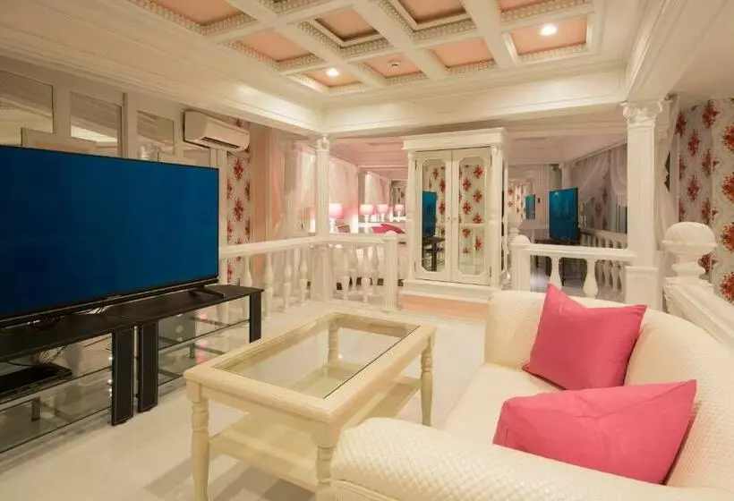 ホテル　ミロワール