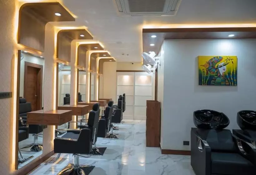 Hotelli Golden Retreat