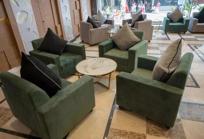 Hotelli Golden Retreat