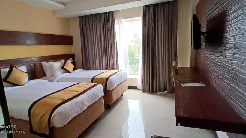 Hotelli Golden Retreat