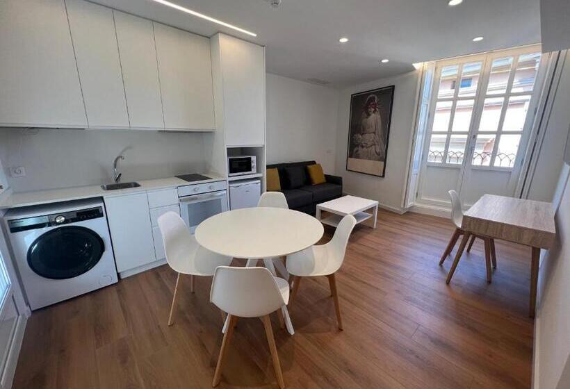 Old Town Flats Casa Del Bisbe