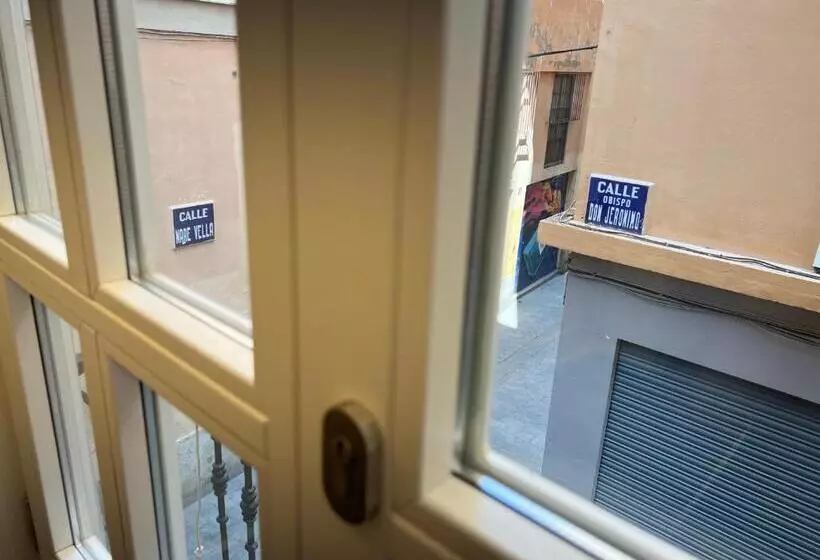 Old Town Flats Casa Del Bisbe