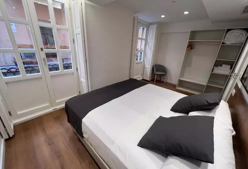 Old Town Flats Casa Del Bisbe