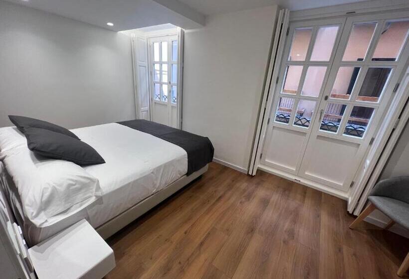 Old Town Flats Casa Del Bisbe