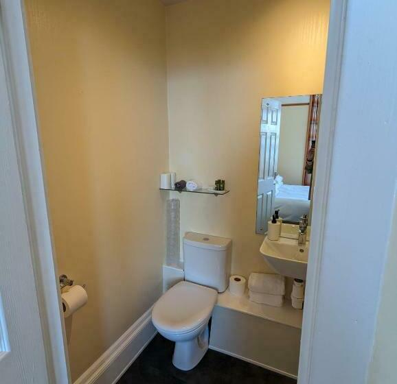 ペンション The Cairns Leven Fife