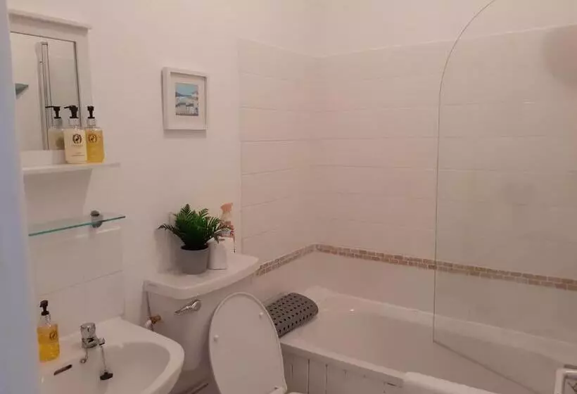 Majatalo The Ivy Barn Holbeton