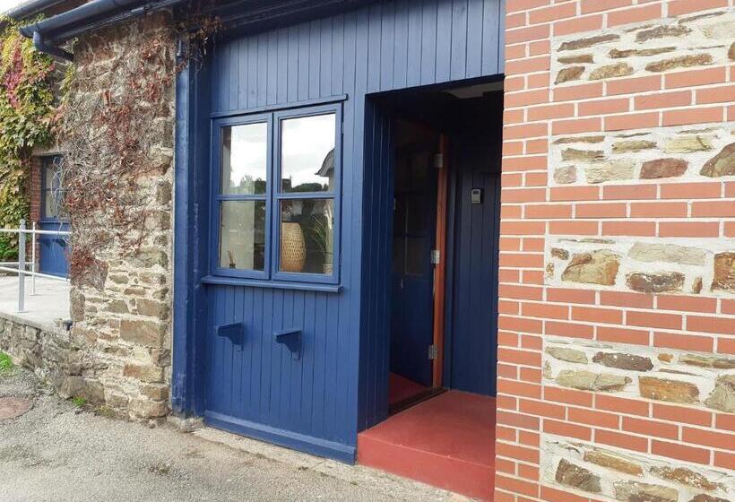 Пансион The Ivy Barn Holbeton